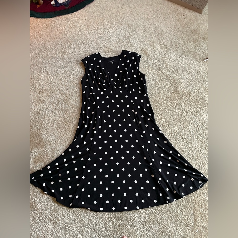 Black Label Womens Black and White Dress